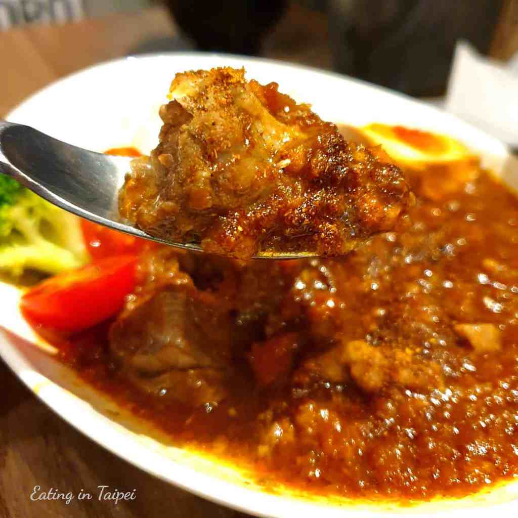 Chicken curry w/beef rib