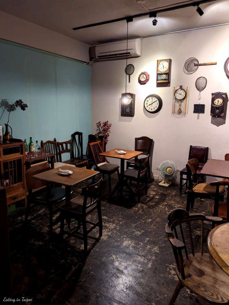 Shiyu beef noodles inside