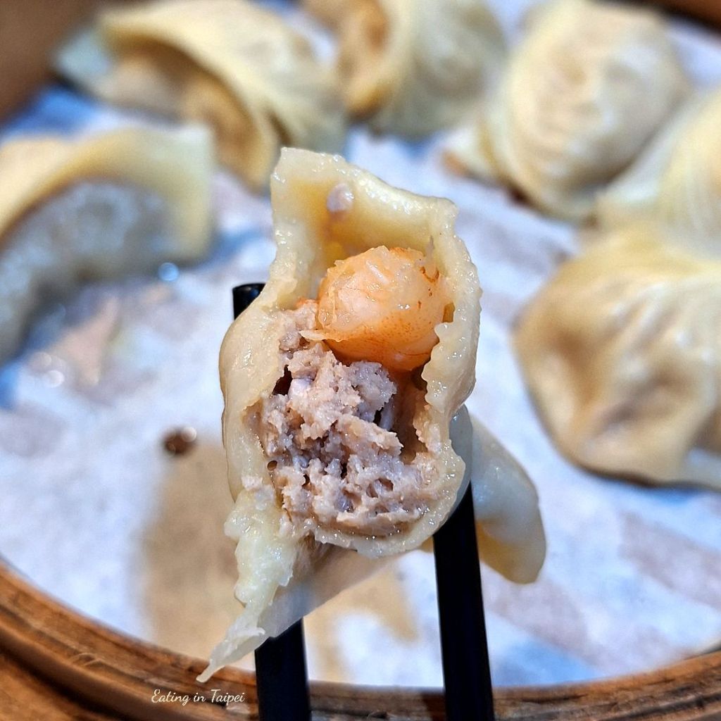 Suhang steamed shrimp dumplings 1
