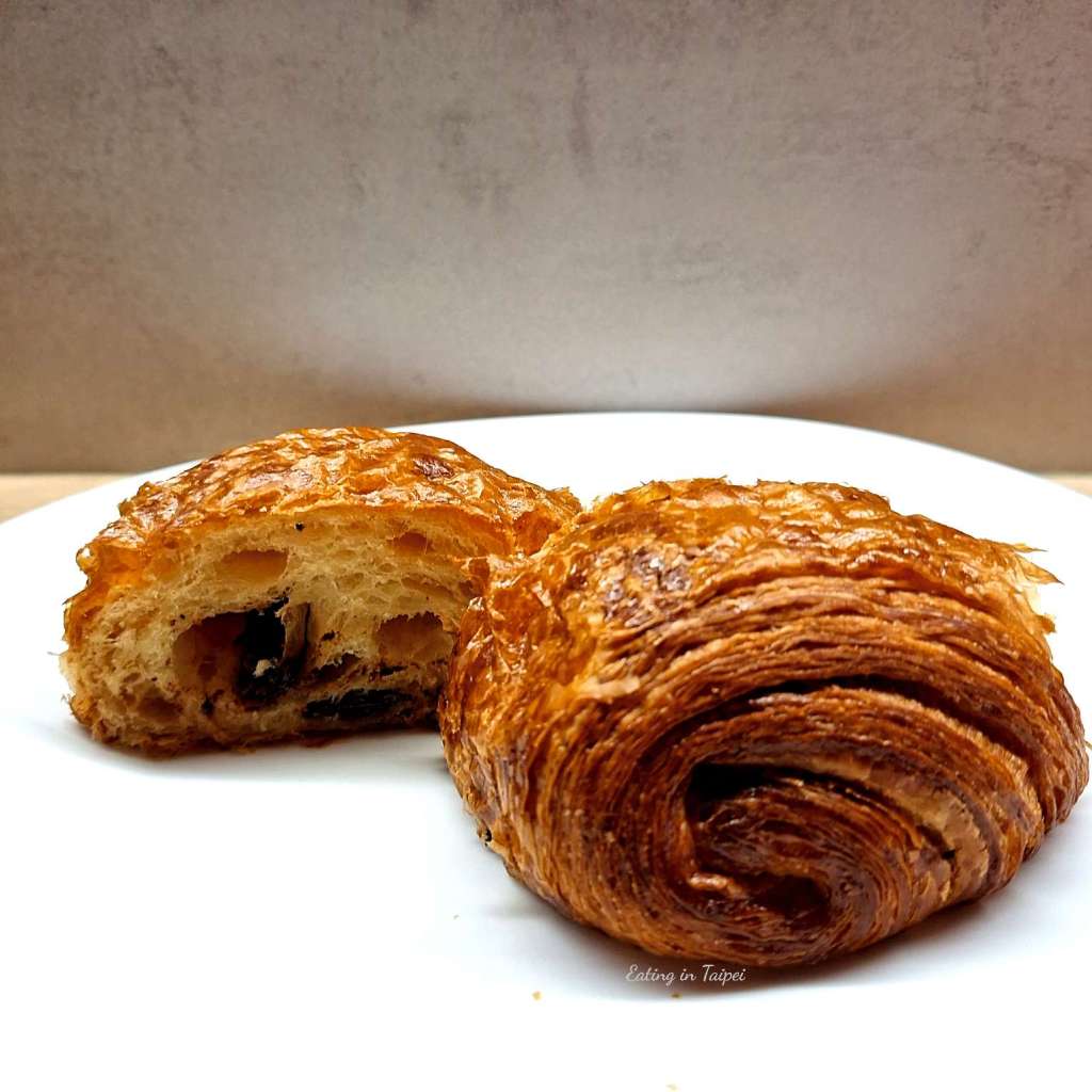 Supranormal bakery cafe chocolate croissant 2